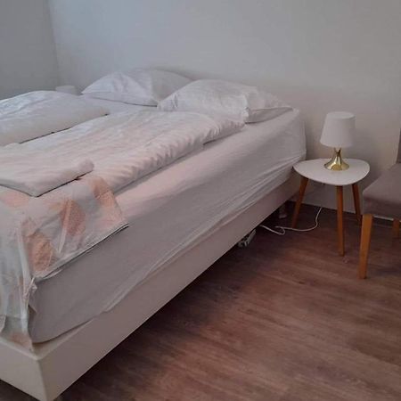 Central Akureyri Apartment Dream4You Екстериор снимка